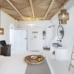 Sophia Boutique Oia